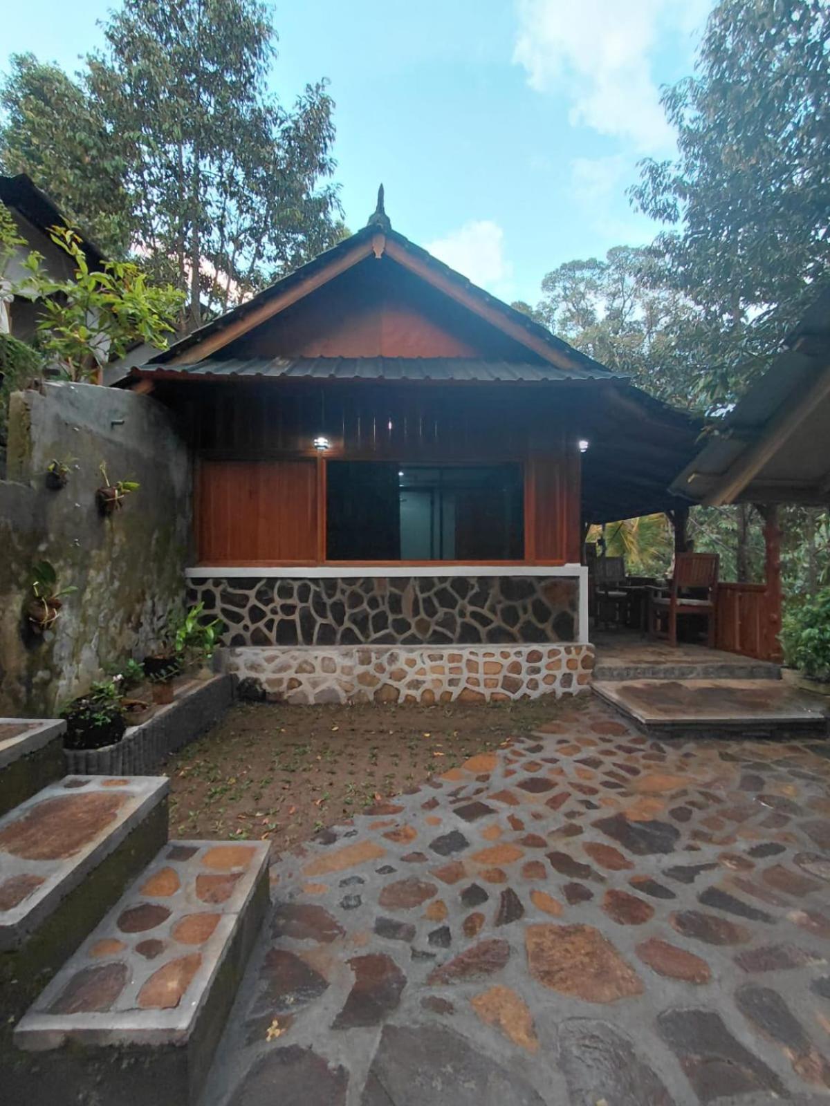 Friendly Homestay Lemukih Сингараджа Экстерьер фото